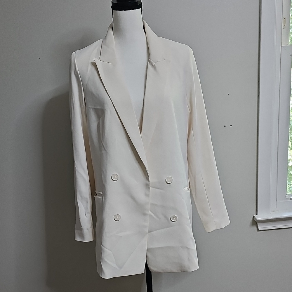 Rachel Zoe Cream Blazer with Wide Lapels and Double-Breasted Design